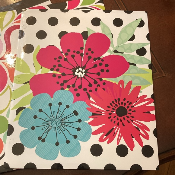 Set of 5 Studio C, “The Sugarland Collection” printed folders. - Picture 2 of 11